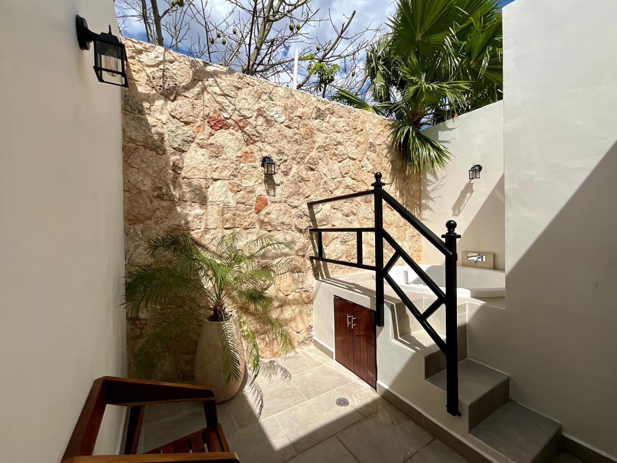 El Zaguan Colonial By Guruhotel วัลลาโดลิด ภายนอก รูปภาพ