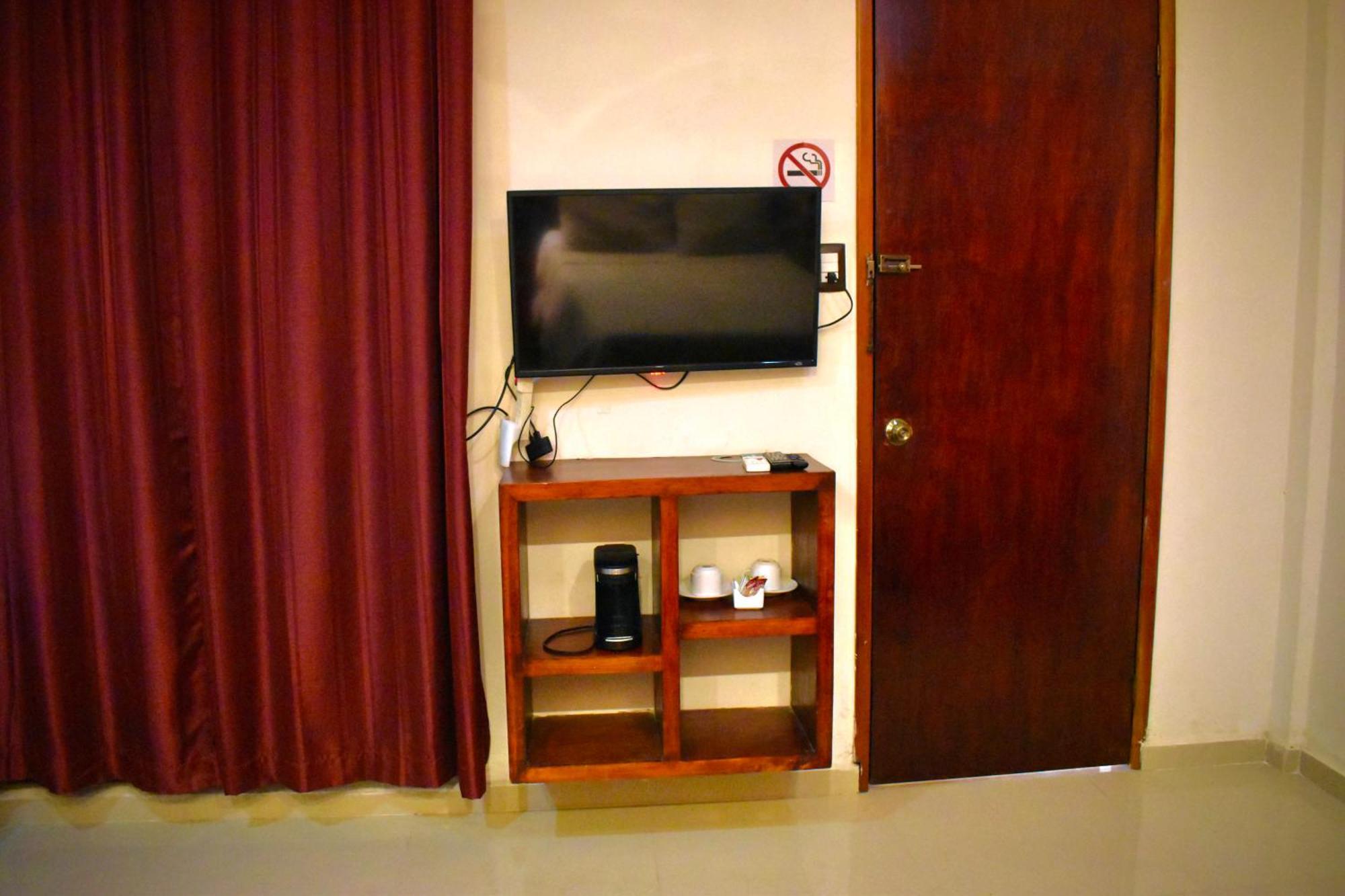 El Zaguan Colonial By Guruhotel วัลลาโดลิด ภายนอก รูปภาพ