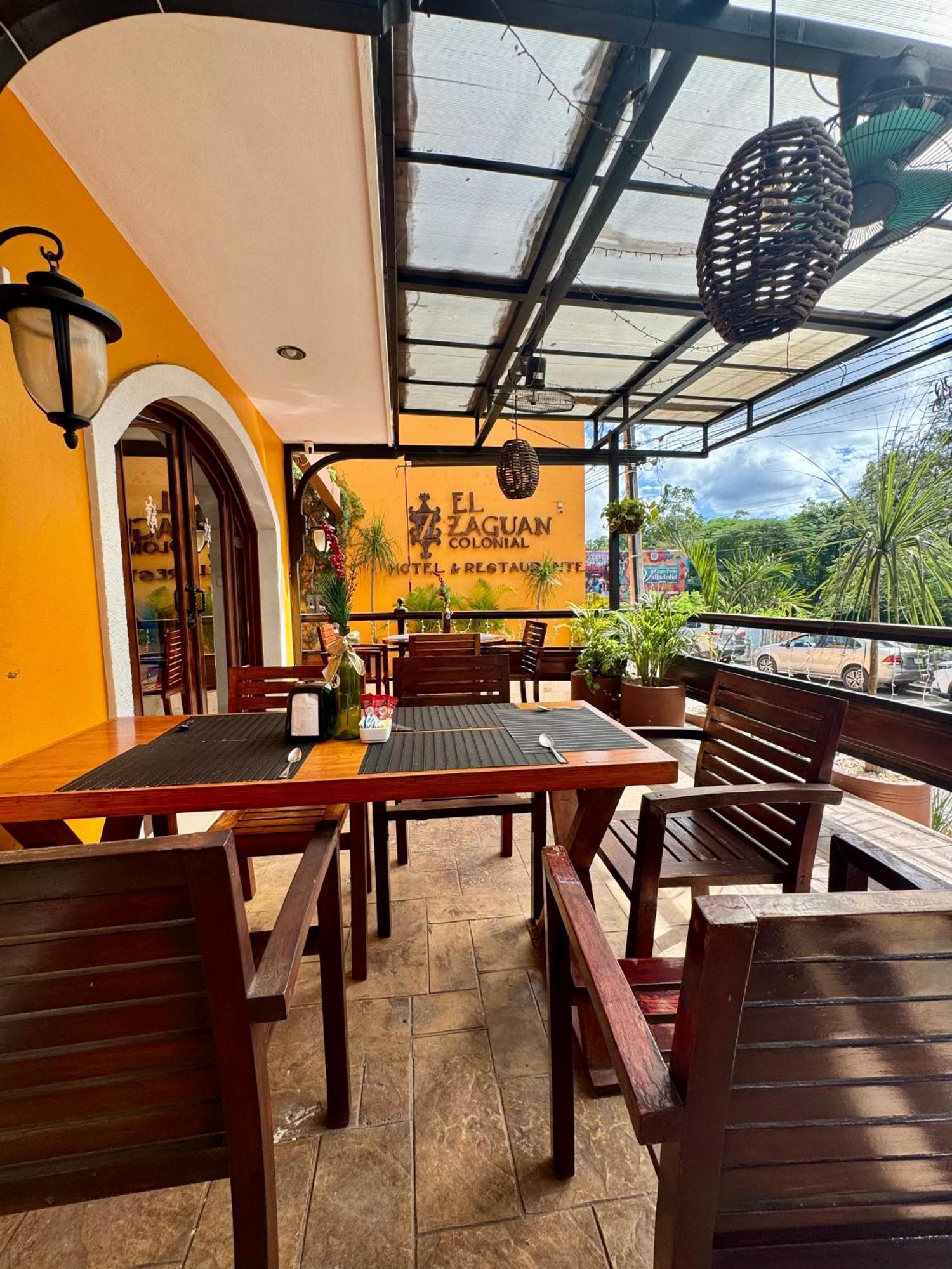 El Zaguan Colonial By Guruhotel วัลลาโดลิด ภายนอก รูปภาพ