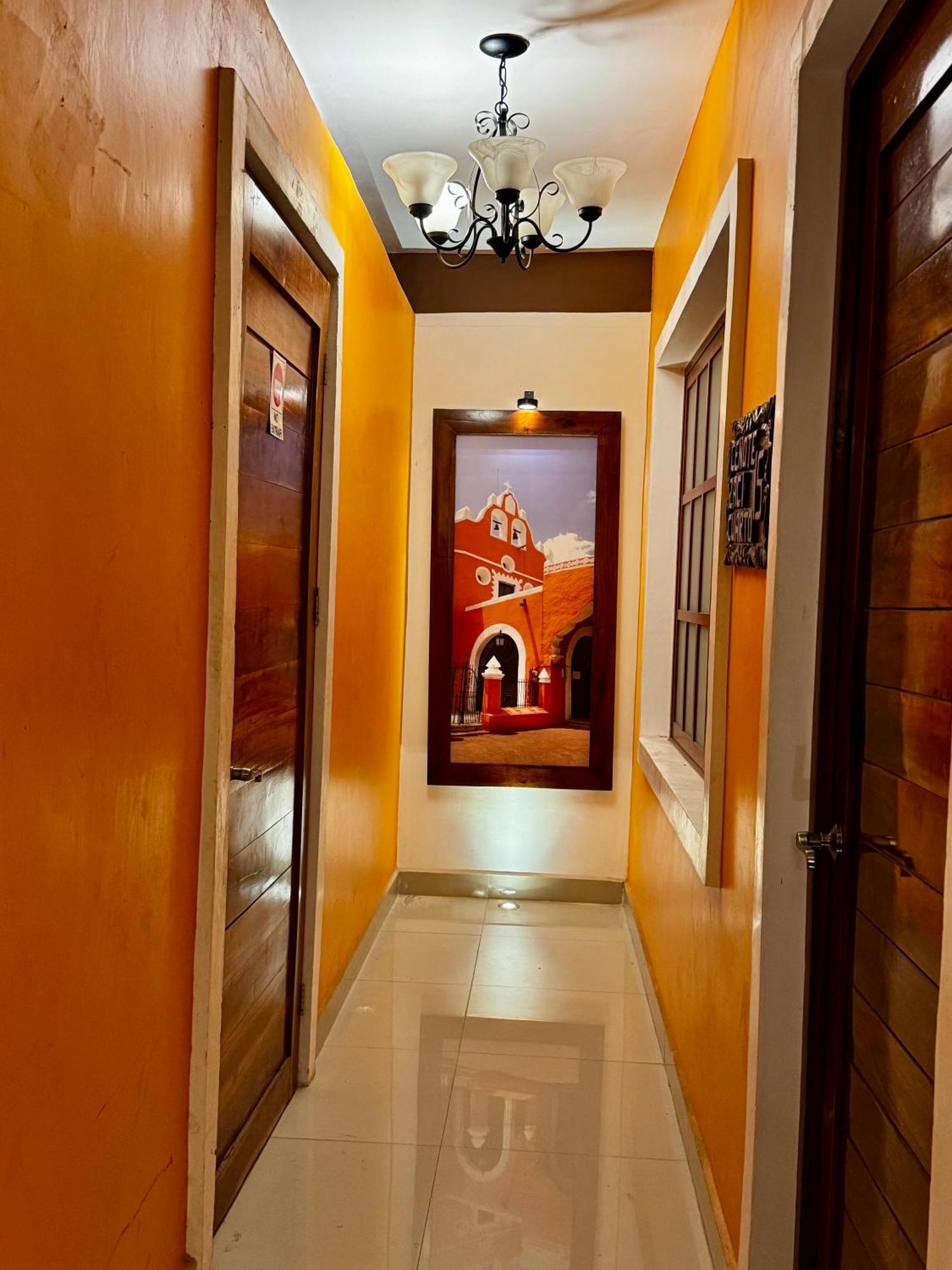 El Zaguan Colonial By Guruhotel วัลลาโดลิด ภายนอก รูปภาพ