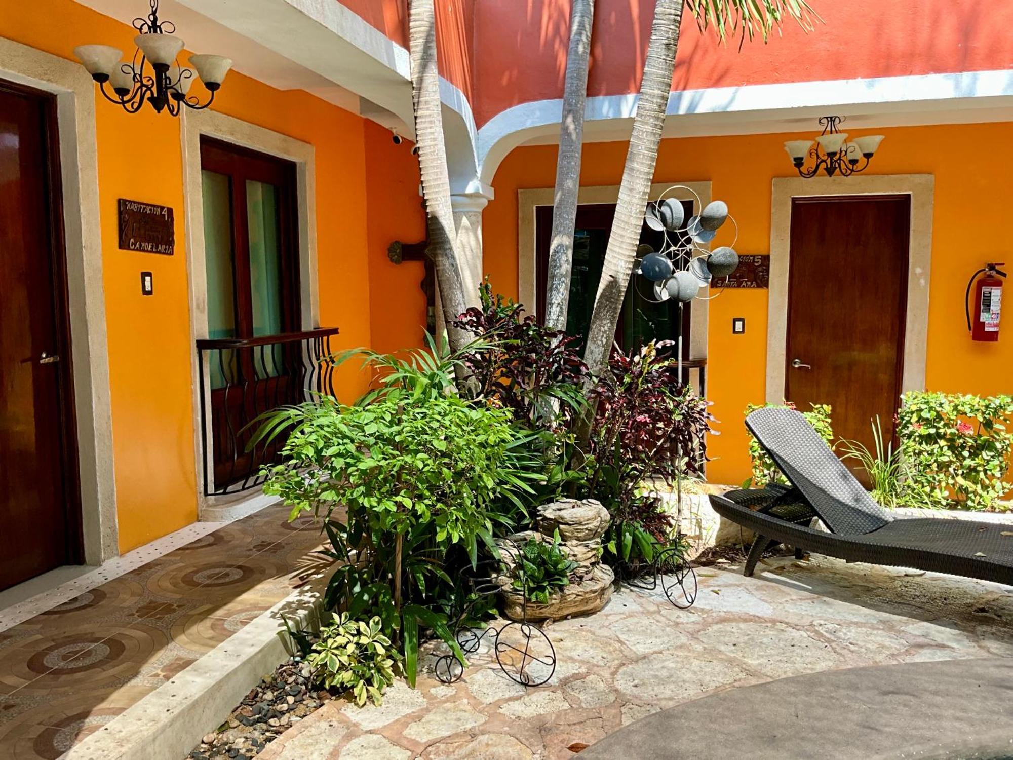 El Zaguan Colonial By Guruhotel วัลลาโดลิด ภายนอก รูปภาพ