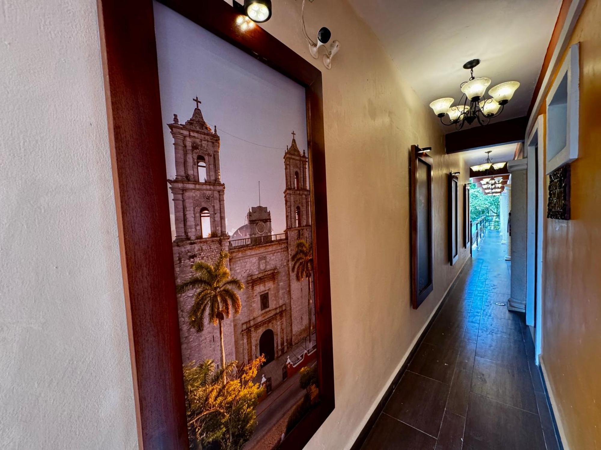 El Zaguan Colonial By Guruhotel วัลลาโดลิด ภายนอก รูปภาพ