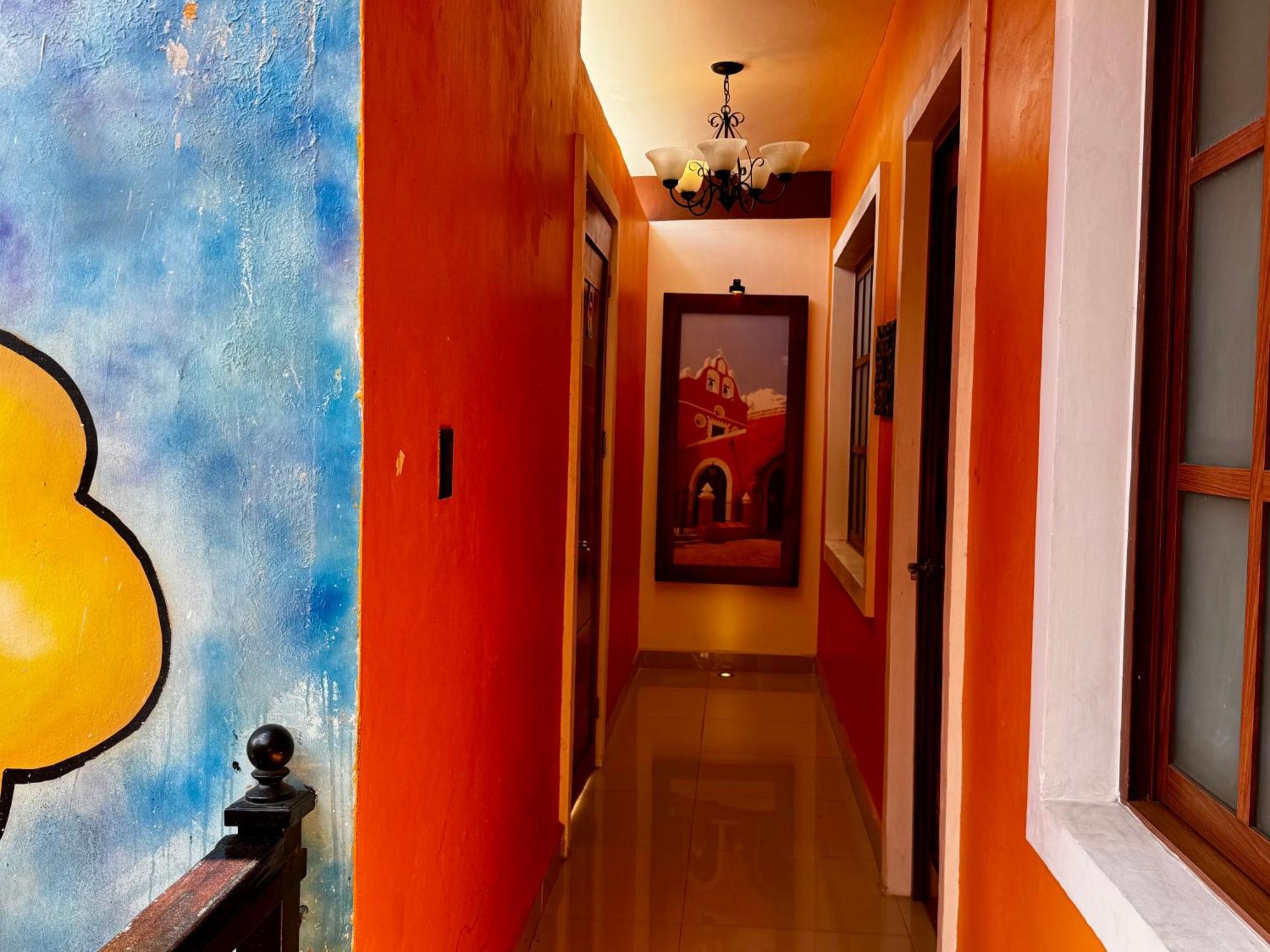 El Zaguan Colonial By Guruhotel วัลลาโดลิด ภายนอก รูปภาพ
